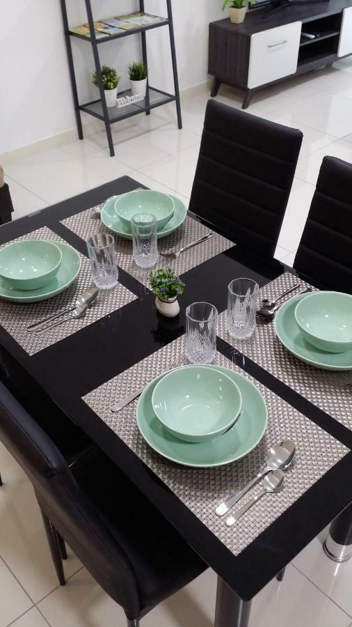 Happy Homestay@Icon City Petaling Jaya Sunway Subang Zewnętrze zdjęcie